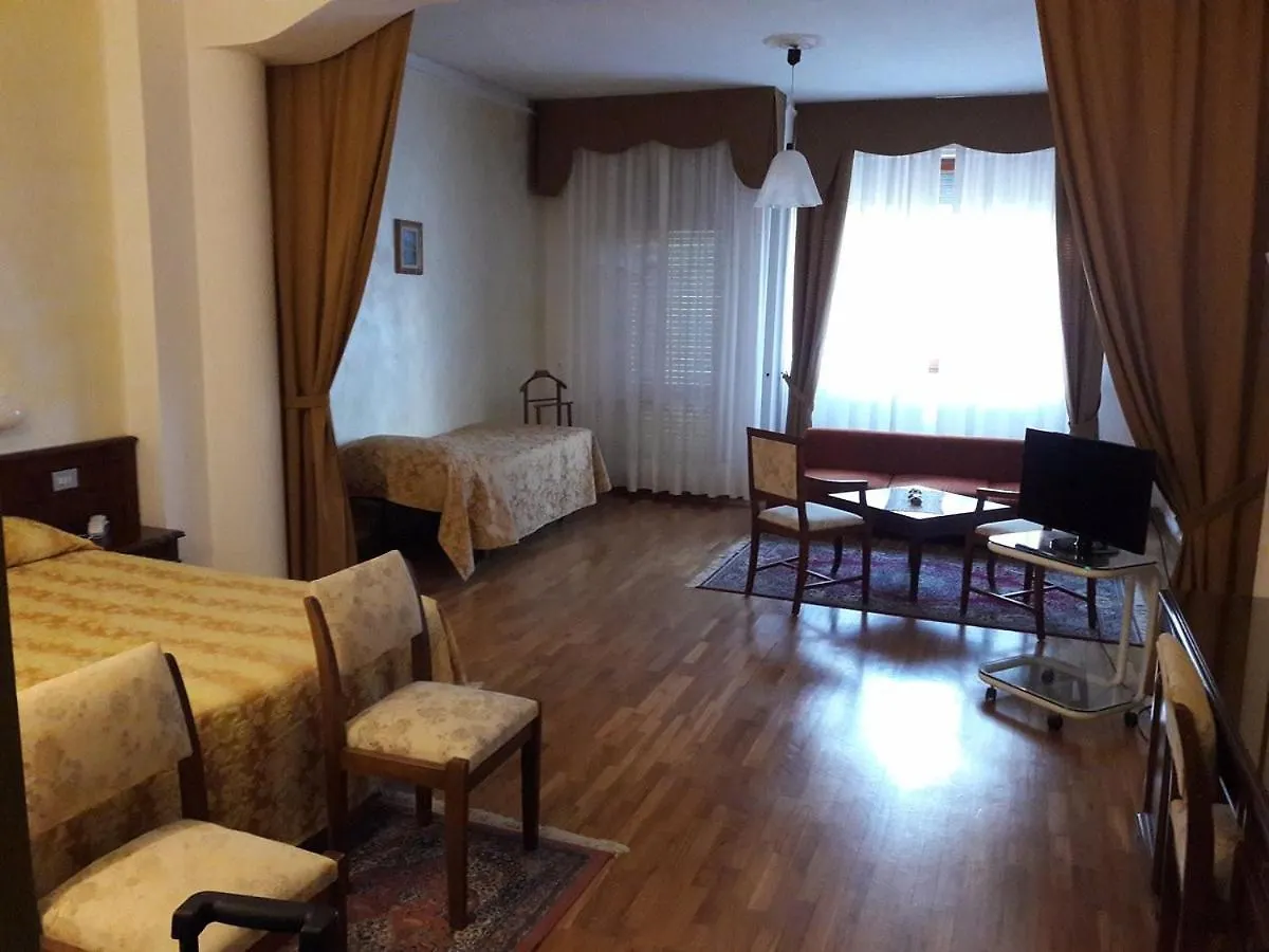 ****  Hotel Cristallo - Chianciano Terme İtalya